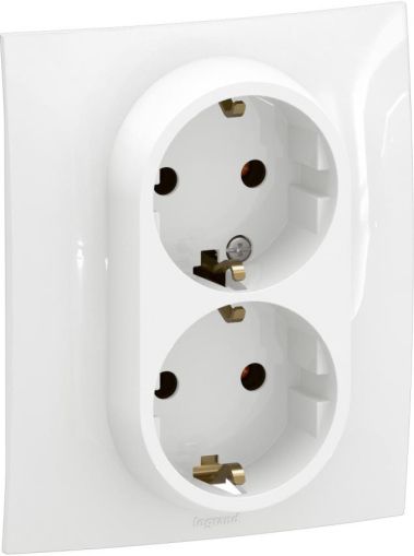 Контакт Шуко двоен с детска защита 16A Legrand Niloe New NP3130WH - Бял